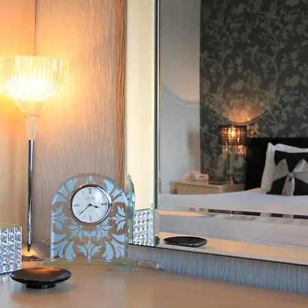 The Paragon - Guest Scarborough