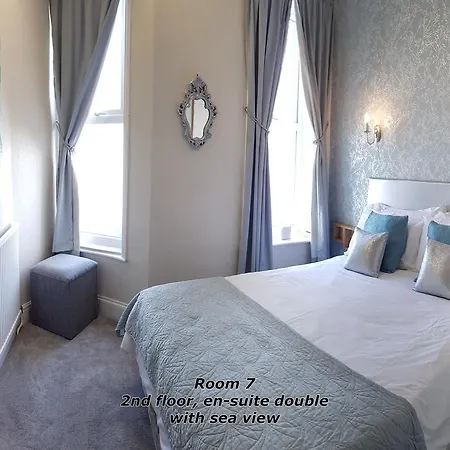 The Paragon - Guest Scarborough