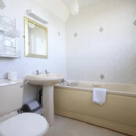 Guest house The Paragon - Guest Accommodation Scarborough