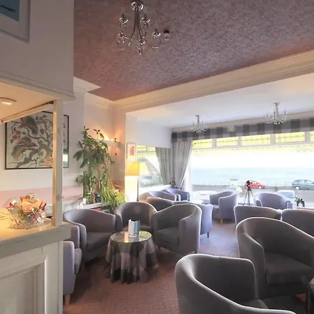 Guest house The Paragon - Guest Accommodation Scarborough