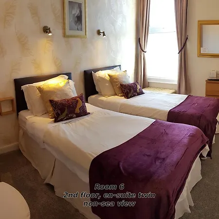 Guest house The Paragon - Guest Accommodation Scarborough