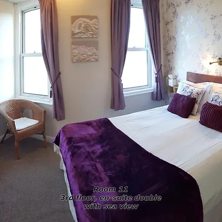 The Paragon - Guest Accommodation Guest house Scarborough