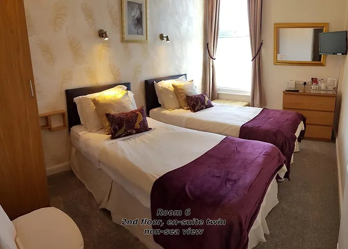 Гостевой дом The Paragon - Guest Скарборо